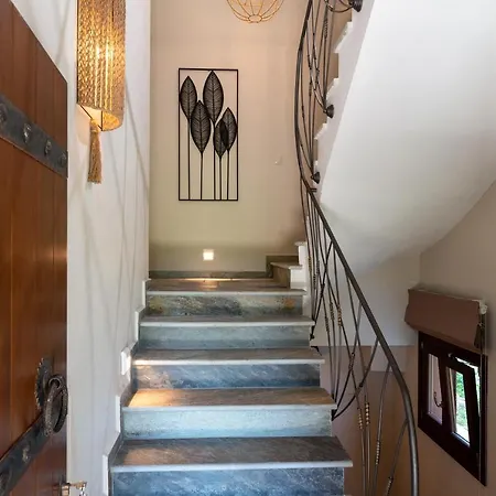 Guest house άλυσσος