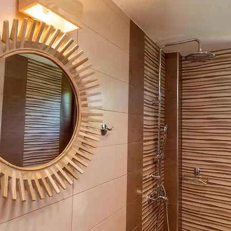 άλυσσος Tsagkarada